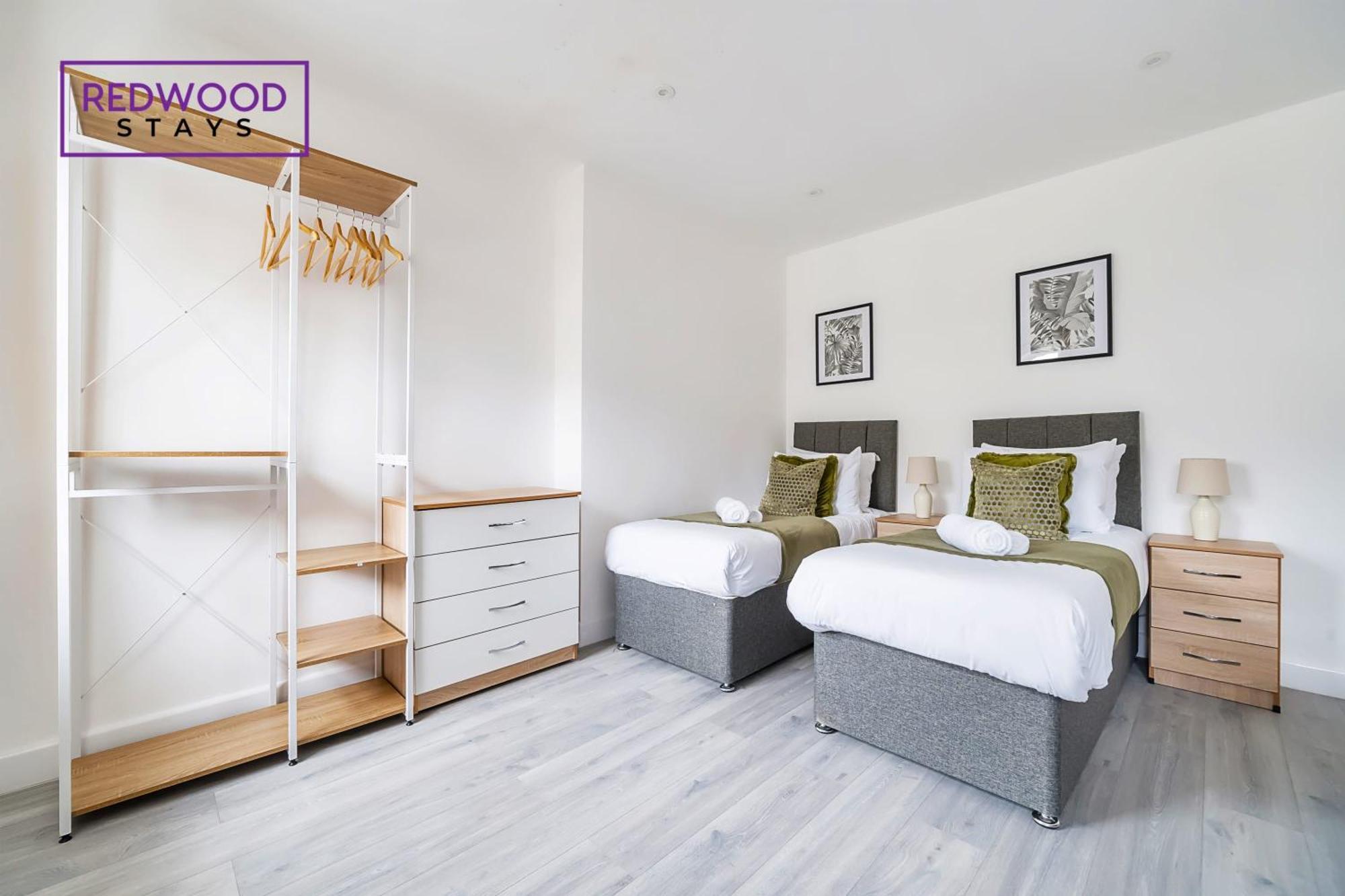 Brand New, 2 Bed 1 Bath, Modern Town Center Apartment, Free Wifi & Netflix By Redwood Stays Aldershot Exteriör bild